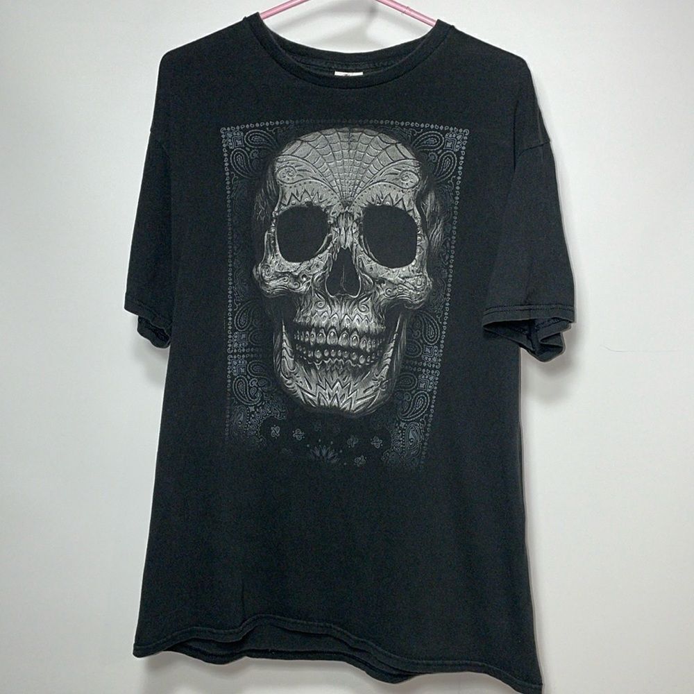 Mens graphic tee